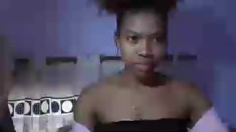 anaissa23 online show from 25, 7, 2026