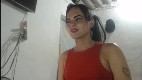 Analia smith online show from 16, 4, 2026