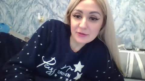 analqueen2024 online show from 17, 2, 2025