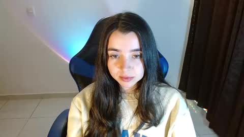 Snapshot of anarosse__ chatting on 28, 12, 2024 ana 3 online show from 28, 12, 2024