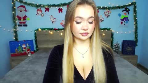 Snapshot of anastacyyellig chatting on 29, 12, 2024 anastacyyellig online show from 29, 12, 2024