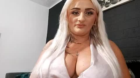Snapshot of anastasiaamore chatting on 5, 7, 2026 AnastasiaAmore online show from 5, 7, 2026