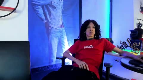 anddy_hugecock online show from 4, 6, 2026
