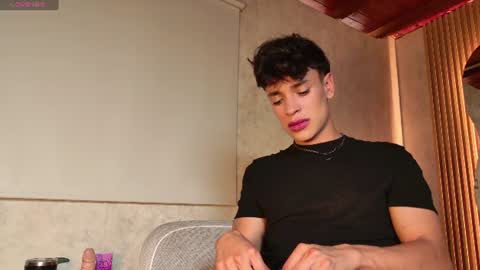 Snapshot of ander_ashford77 chatting on 12, 6, 2026 Ander online show from 12, 6, 2026