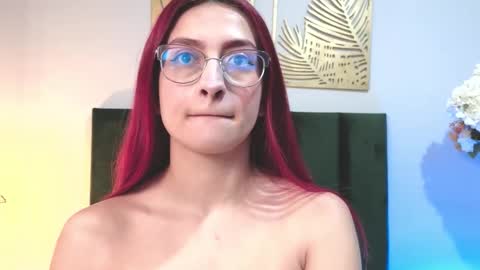 Andra Cyrus online show from 11, 11, 2025