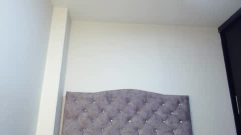 Snapshot of andrasla chatting on 10, 9, 2025 Andras online show from 10, 9, 2025