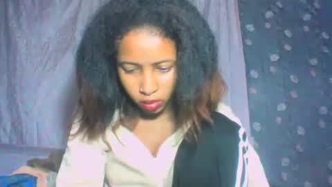 Snapshot of andre415913 chatting on 2, 5, 2026 andre415913 online show from 2, 5, 2026
