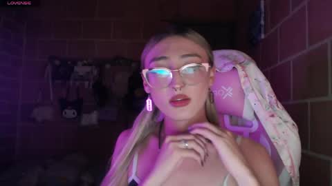 Andrea  online show from 29, 5, 2026