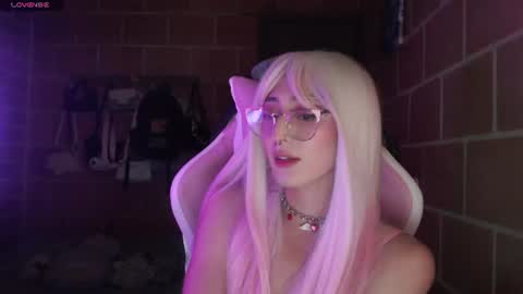 Snapshot of andrea_camila chatting on 6, 8, 2026 Andrea online show from 6, 8, 2026