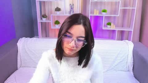 andreajohnsons online show from 9, 4, 2026