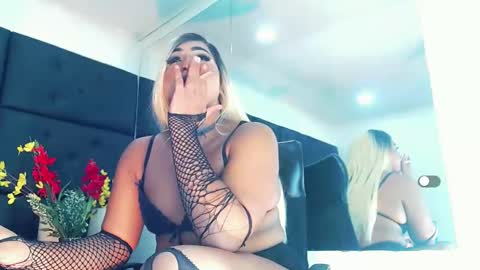 Andrea online show from 7, 3, 2025