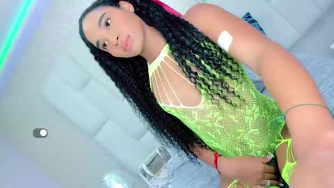 Snapshot of andreayano chatting on 9, 11, 2025 andreayano online show from 9, 11, 2025