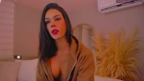Snapshot of andreea_marin chatting on 2, 8, 2026 andreea_marin online show from 2, 8, 2026