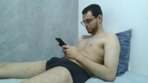 andres129494 online show from 20, 4, 2026