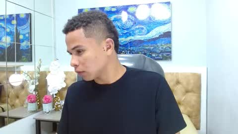 Snapshot of andres1_8 chatting on 14, 12, 2025 IM ANDRES online show from 14, 12, 2025