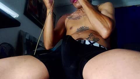 Snapshot of andres_cond chatting on 1, 12, 2025 Andrs o online show from 1, 12, 2025