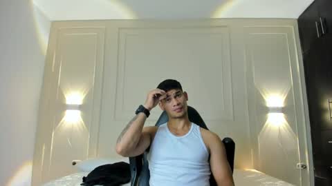 Snapshot of andres_stud chatting on 23, 6, 2026 andres_stud online show from 23, 6, 2026