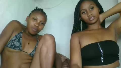 Snapshot of andressa03 chatting on 10, 11, 2025 andressa03 online show from 10, 11, 2025