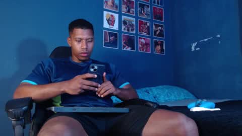 Snapshot of andrew_hoult chatting on 17, 1, 2025 Andrew online show from 17, 1, 2025