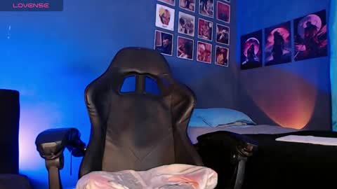 Snapshot of andrew_hoult chatting on 10, 10, 2025 Andrew online show from 10, 10, 2025