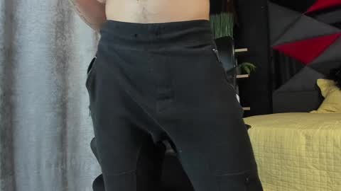 Andrew Mathwes online show from 3, 12, 2024