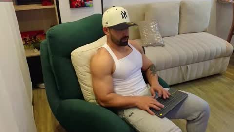 Andrew online show from 23, 10, 2025