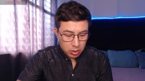 andrewmhilton_ online show from 2, 4, 2026