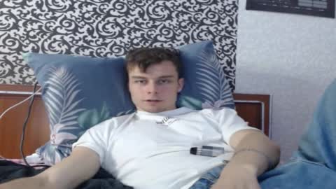 Snapshot of andrian_sweety chatting on 21, 12, 2025 andrian_sweety online show from 21, 12, 2025