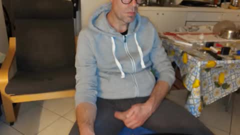 Snapshot of androx77 chatting on 28, 2, 2026 androx77 online show from 28, 2, 2026