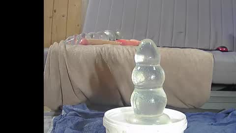 Andstretching online show from 11, 12, 2024