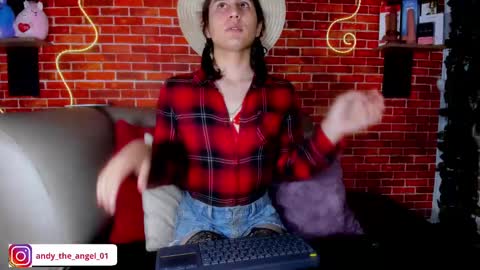 Snapshot of andy_angel1 chatting on 8, 10, 2025 andy angel online show from 8, 10, 2025