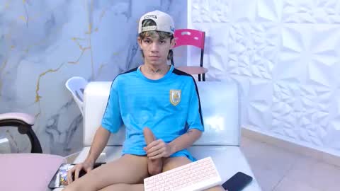 andy_dan1 online show from 1, 4, 2026