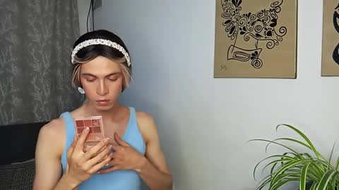 Snapshot of andy_vander chatting on 21, 10, 2025 Andy van der Rose online show from 21, 10, 2025