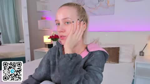 Snapshot of anellyball_ chatting on 3, 5, 2026 Anelly online show from 3, 5, 2026