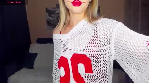 Anfisa online show from 11, 11, 2025