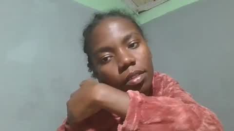 Snapshot of angeeliine chatting on 8, 7, 2026 angeeliine online show from 8, 7, 2026