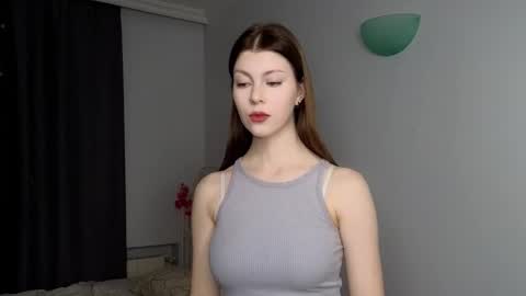 Snapshot of angel___face chatting on 4, 11, 2025 Keira online show from 4, 11, 2025