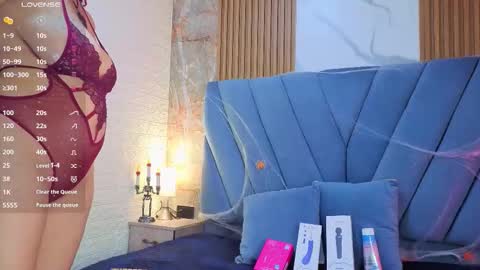 Snapshot of angel__red_ chatting on 17, 10, 2025 angel__red_ online show from 17, 10, 2025