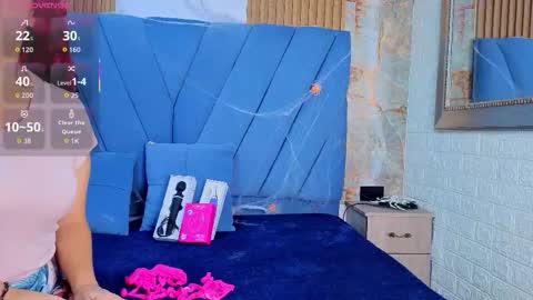 Snapshot of angel__red_ chatting on 22, 10, 2025 angel__red_ online show from 22, 10, 2025