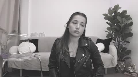 Snapshot of angel__vibe chatting on 20, 4, 2026 angel__vibe online show from 20, 4, 2026