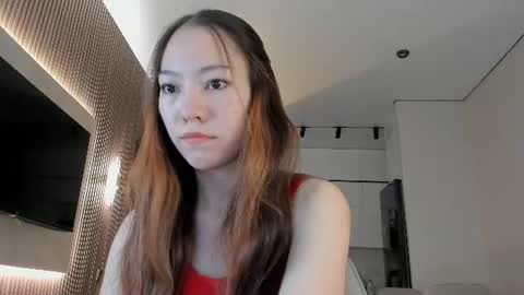 Snapshot of angel_cakee chatting on 19, 7, 2026 Luluu Chu online show from 19, 7, 2026