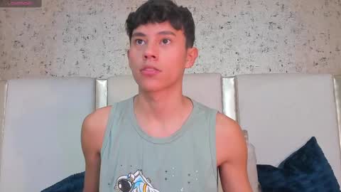 ngel Esteban  online show from 1, 3, 2025