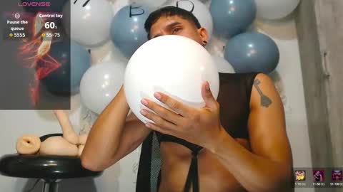 Snapshot of angel_latinboy chatting on 4, 3, 2026 Angel online show from 4, 3, 2026