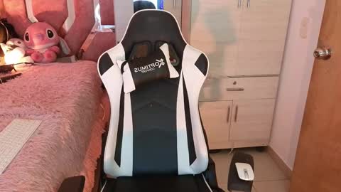 Snapshot of angel_lusst chatting on 23, 12, 2024 angeline online show from 23, 12, 2024