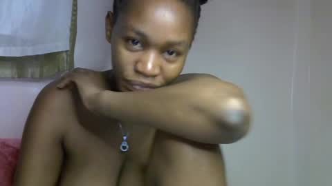 Snapshot of angel_mia5 chatting on 3, 8, 2026 angel_mia5 online show from 3, 8, 2026