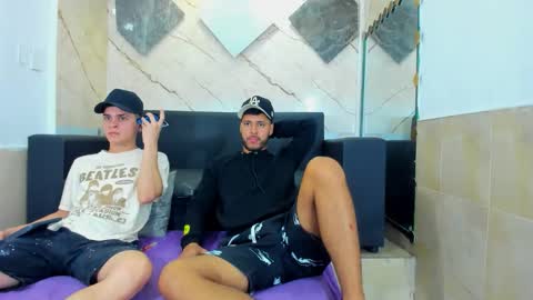 angel_villareal_ online show from 3, 3, 2026