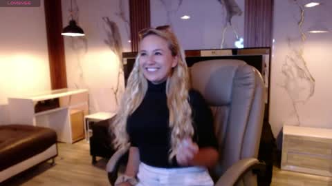 Snapshot of angel_white25 chatting on 30, 3, 2026 Angel online show from 30, 3, 2026