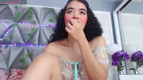 Snapshot of angela_lovee1 chatting on 16, 1, 2025 Angela online show from 16, 1, 2025