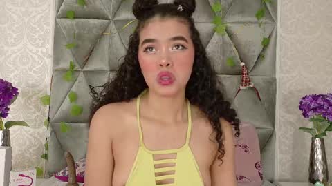 Snapshot of angela_lovee1 chatting on 25, 2, 2025 Angela online show from 25, 2, 2025