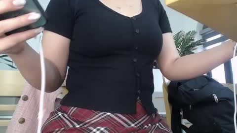 angela_my online show from 11, 7, 2026